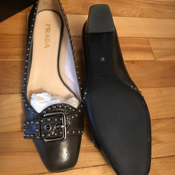 Prada Pumps - Picture 2 of 3